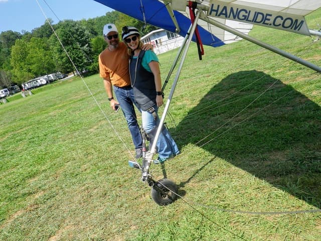 Alan hang gliding with Viveka